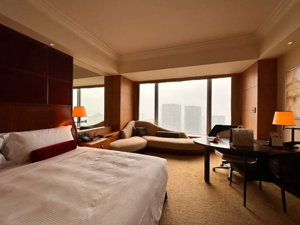 The bedroom in Tokyo Shangri-La Hotel