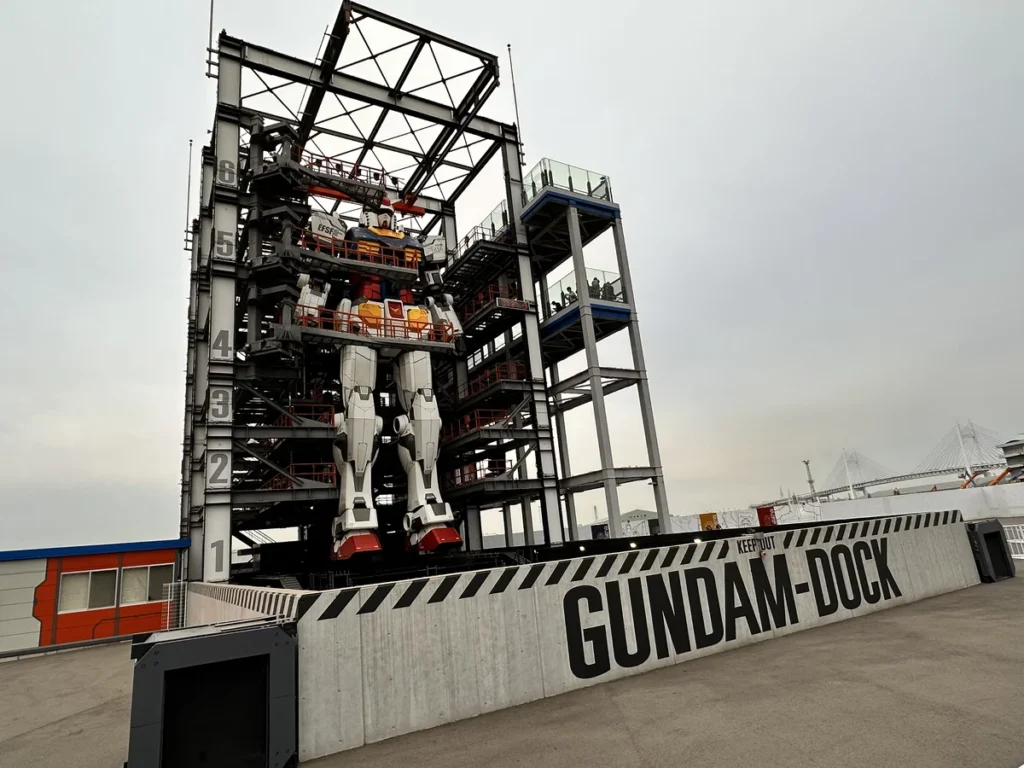 The mighty Gundam Robot in Yokohama 