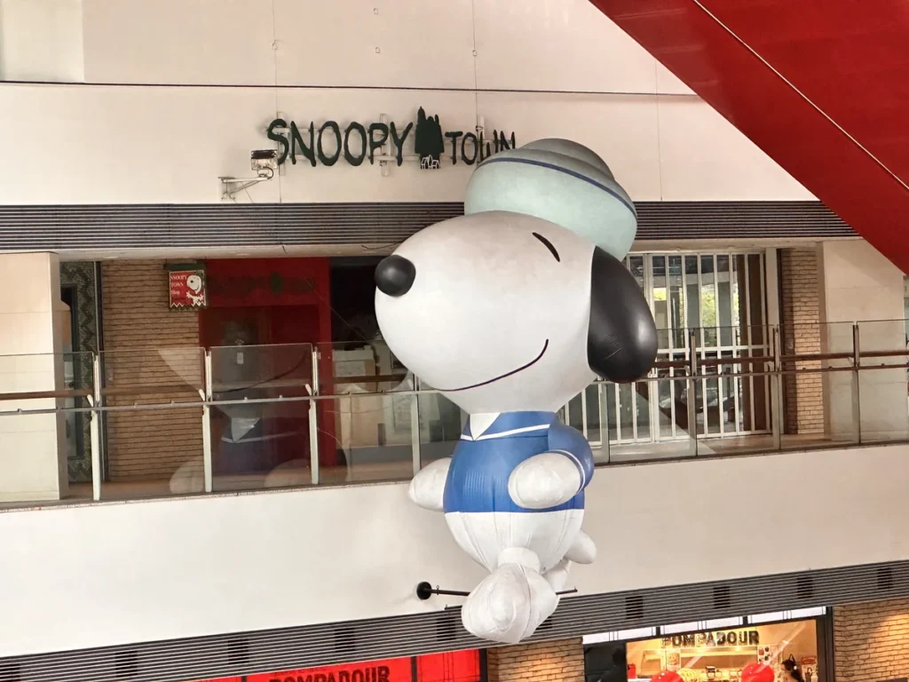 A larger than life Snoopy in the Yokohama Mall
