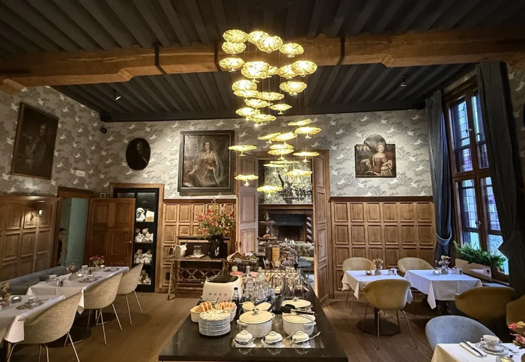 The beautiful dining room of the Orangerie Hotel in Bruges